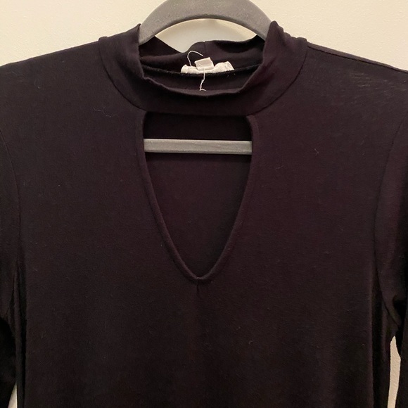 Long Sleeve Collared Knit Black Mini Dress - Picture 2 of 3